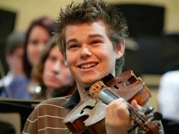 Hampshire Music Service Young male violinist